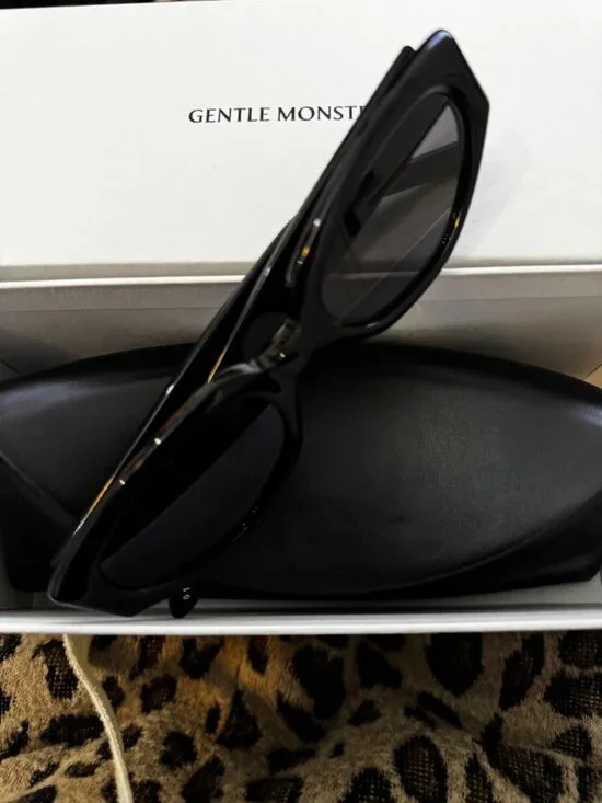 Gentle Monster Maison margiela black sunglasses - Picture 7 of 8